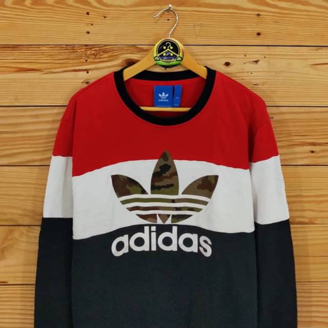 harga crewneck adidas trefoil