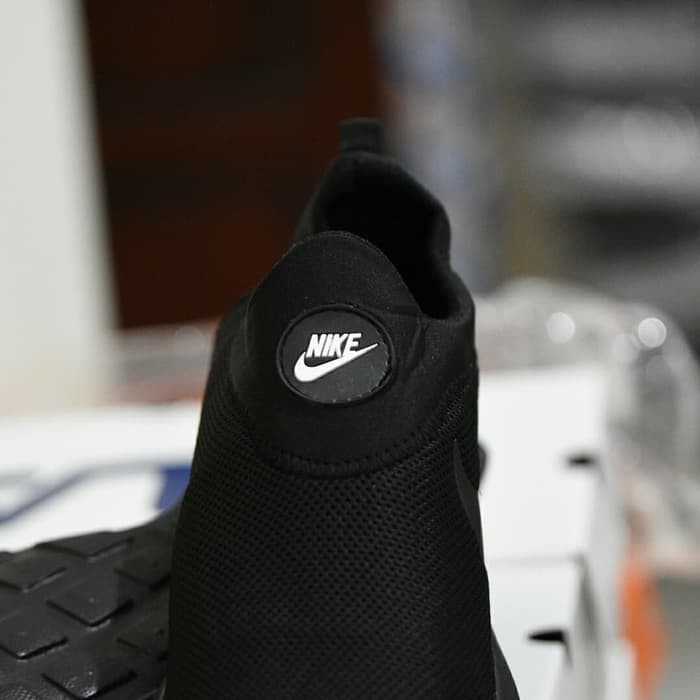 NYAMAN SEPATU SPORT SANTAI NIKE KAISHI RUN SLIP ON SLOP TANPA TALI FULL BLACK BEST SELLER
