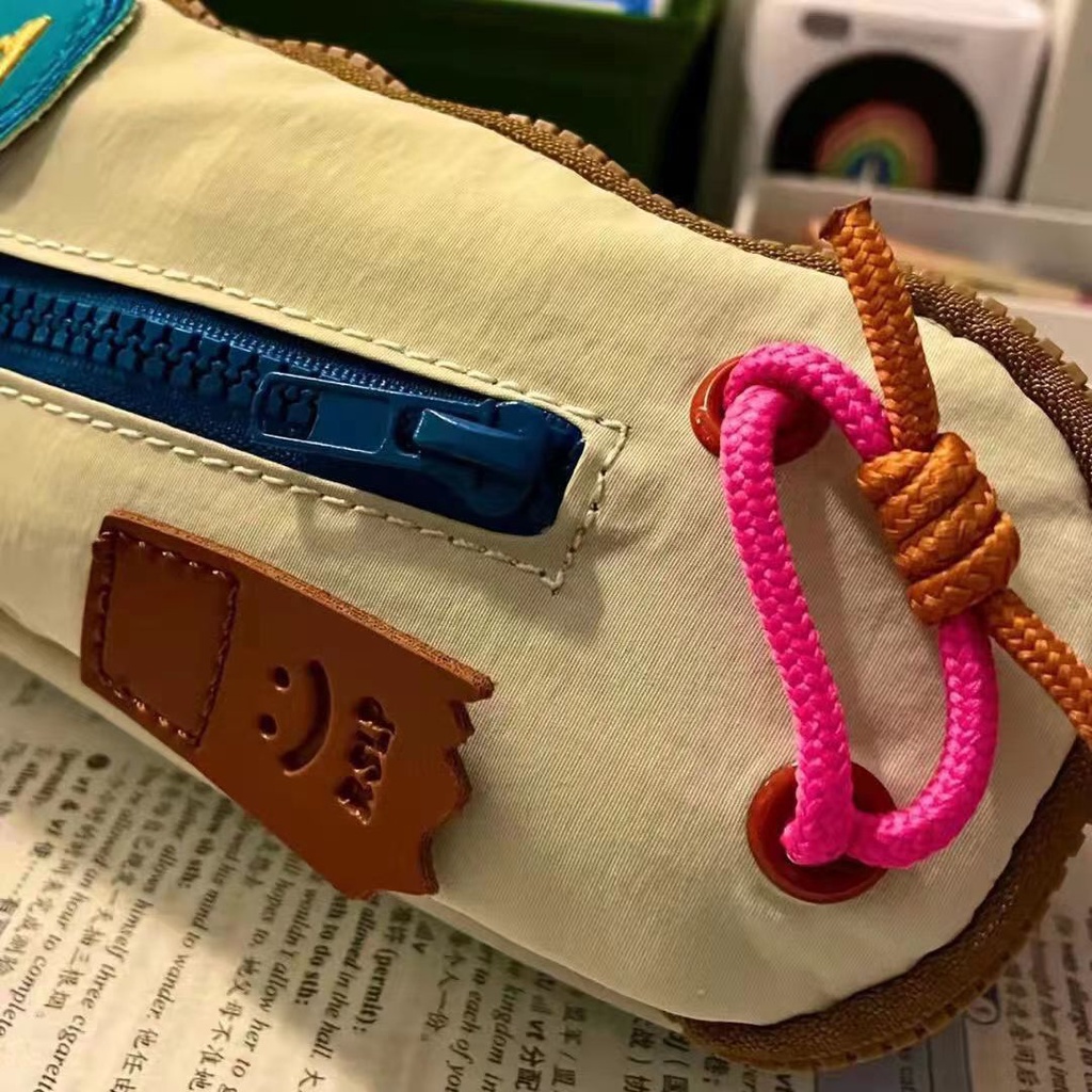 Sera 2022 Ruosu Liangpin Baru Lucu Kontras Warna Pensil Case Kapasitas Besar Mahasiswa Kotak Pensil Multi Fungsi Double Layer Tas Penyimpanan