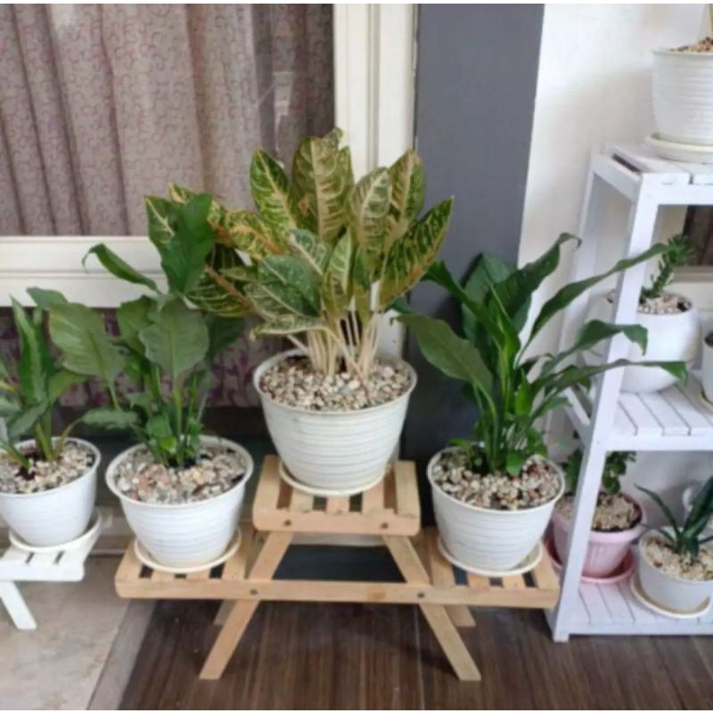 RAK BUNGA SUSUN KAYU MINIMALIS