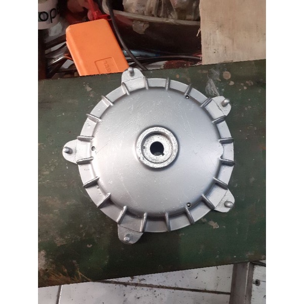 tromol drum depan r10 ring 10 vespa sprint ori original copotan bajaj deluxe