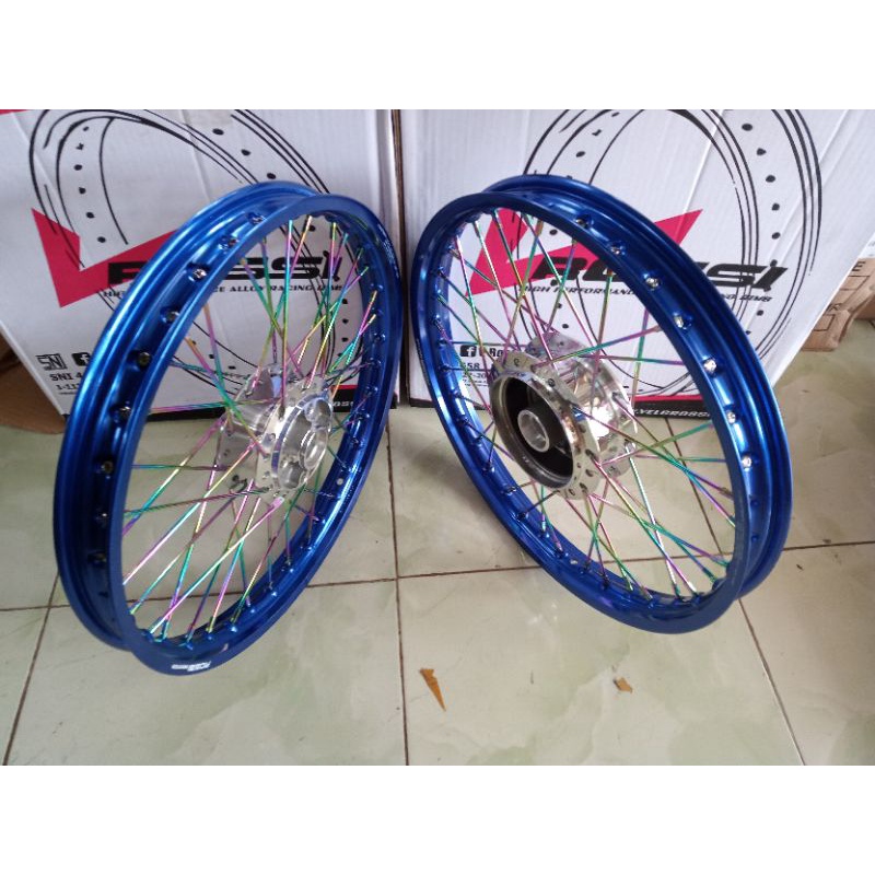 velg Jari jari Revo, kharisma dan Supra x 125 ring 17 x140/140