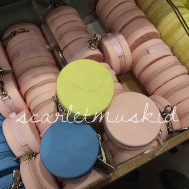 JASTIP MINISO Dompet Koin Macaroon Lucu Silikon