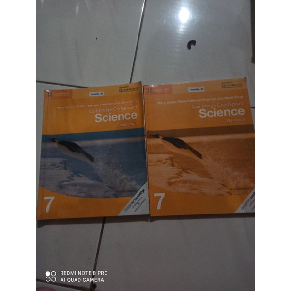 

Cambridge Checkpoint Science Coursebook + Workbook 7