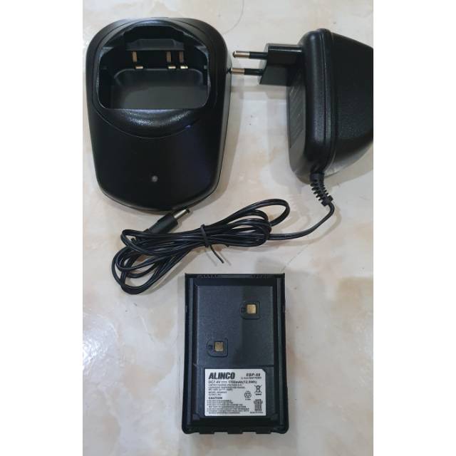 CHARGER + BATTERY HT ALINCO DJ W10 ( EBP 88 )