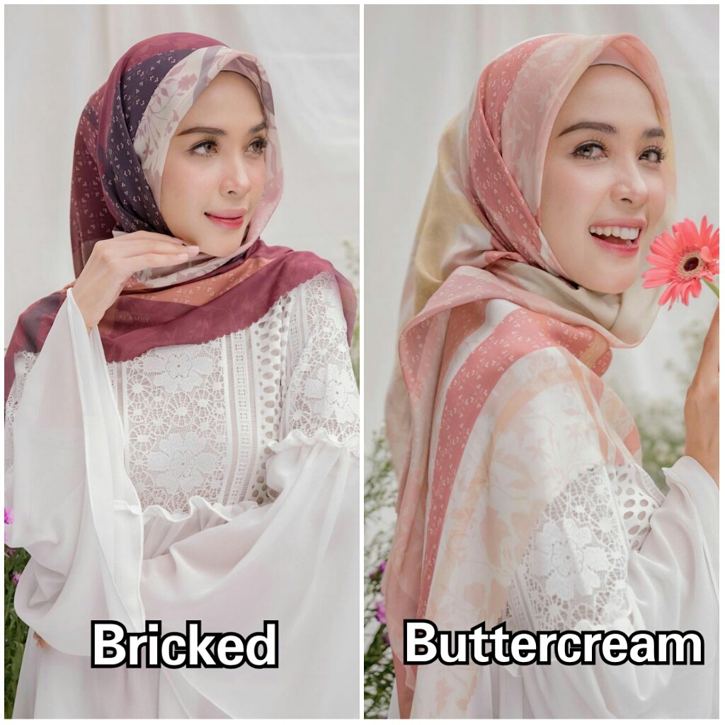 RACHEL SCARF WEARING KLAMBY