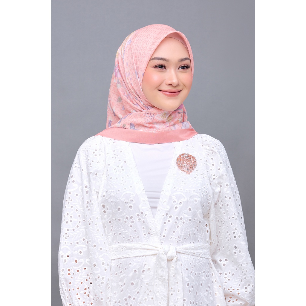 Nada Puspita - Monogram Flower - Peach
