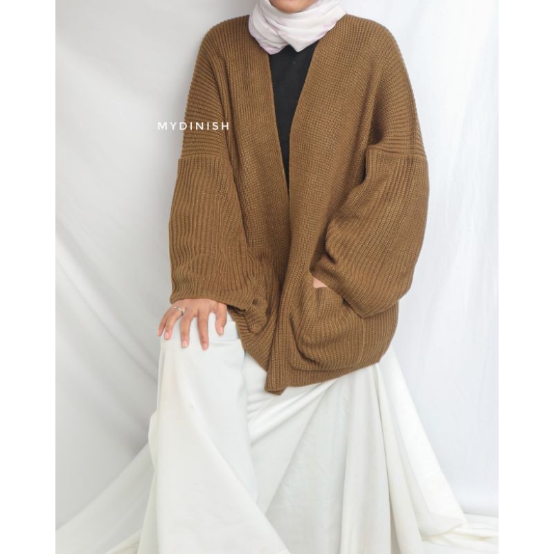 Lady Oversize - Cardigan Rajut Wanita