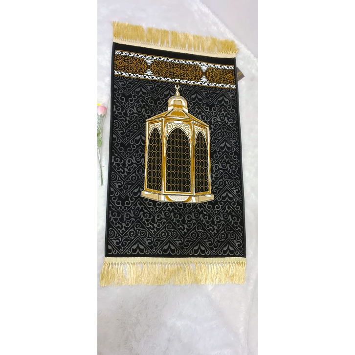 sajadah mada karpet kiswah premier 70x110cm by: NADA