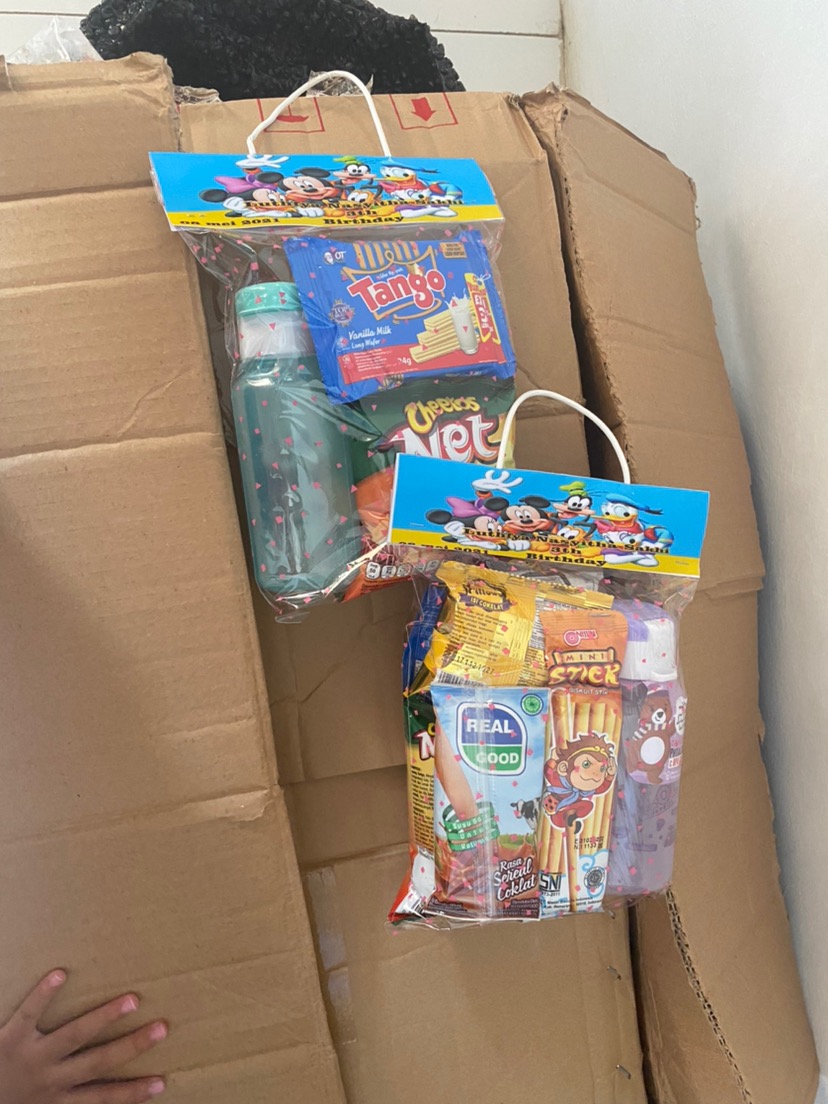Parcel Nemtek Kemasan Snack + Botol Minum Kemasan Ulang Tahun