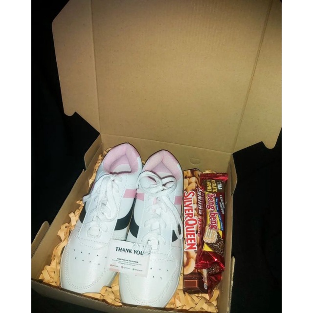 

HAMPERS | GIFTBOX | KADO JEMBER BEBAS REQUEST