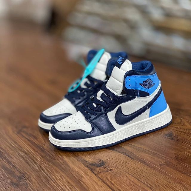 NIKE AIR JORDAN 1 HIGH