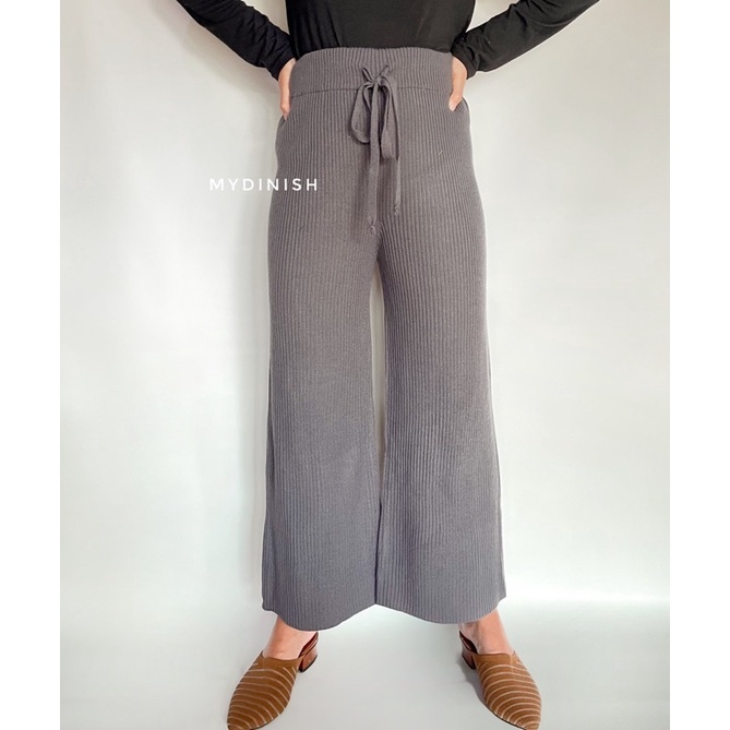 Melsi Culotte Pants - Celana Kulot Knitt Wanita