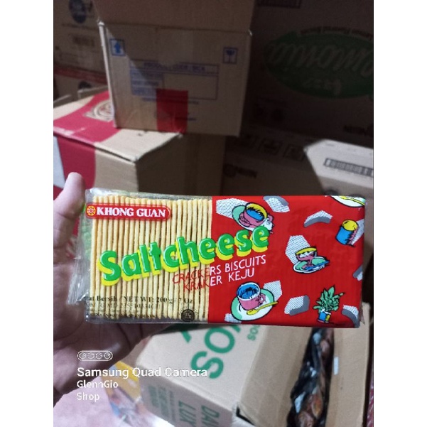 Biskuit Khong Guan Saltcheese Cracker 200 gr