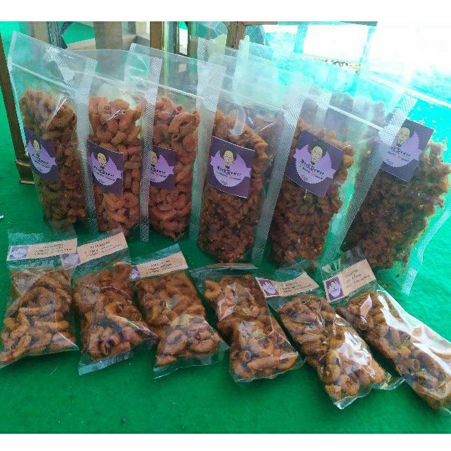 

Makaroni Pedes, Jajanan Pedes Mbok Dewor