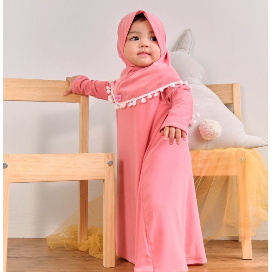 Baju Muslim Anak Perempuan Jersey Import Original Khaireen / Gamis Anak Pompom Cantik