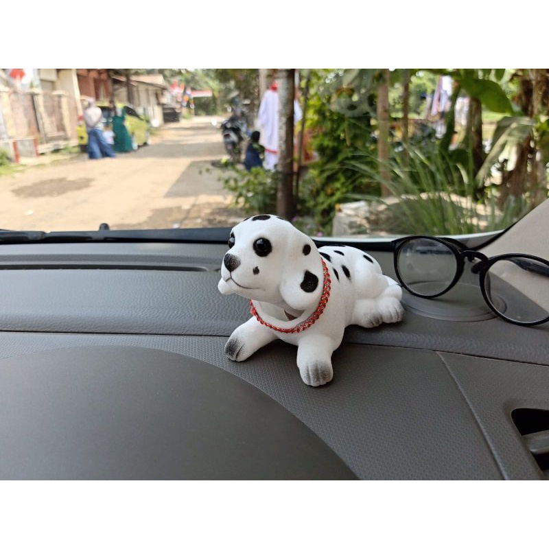 Boneka Hiasan Dashboard Mobil Kepala Goyang /Dori dori Unta dan Anjing