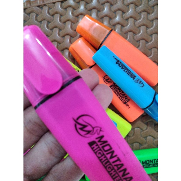 

stabilo warna untuk penanda catatan tulisan
