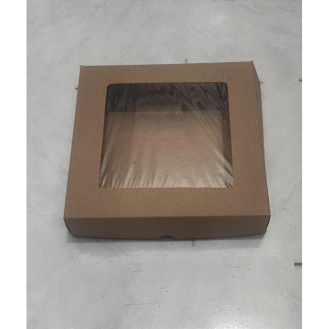 

Kraft Dus 25x25x5 cm