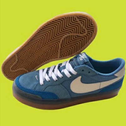 Nike SB Pogo Plus Blue Gum Sole