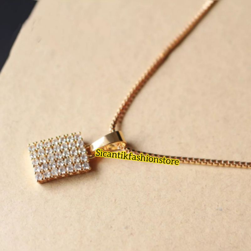 Kalung Titanium Wanita Liontin Kotak Full Permata Warna Gold dan Silver Terlaris Anti Karat selamanya Kalung Titanium Wanita Liontin Kotak Gold Fashion Wanita