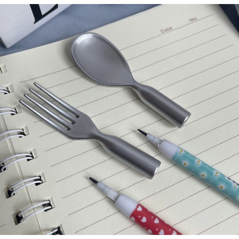 

PENSIL SUSUN ALAT MAKAN SENDOK GARPU PENCIL READY GROSIR COD BERKUALITAS