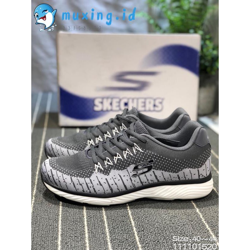 sepatu futsal skechers