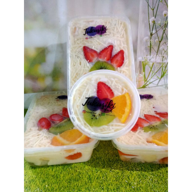 

promo Salad buah beli 3 GRATIS 1 Beli 3 salad 650 Gratis 1 salad 200 ml