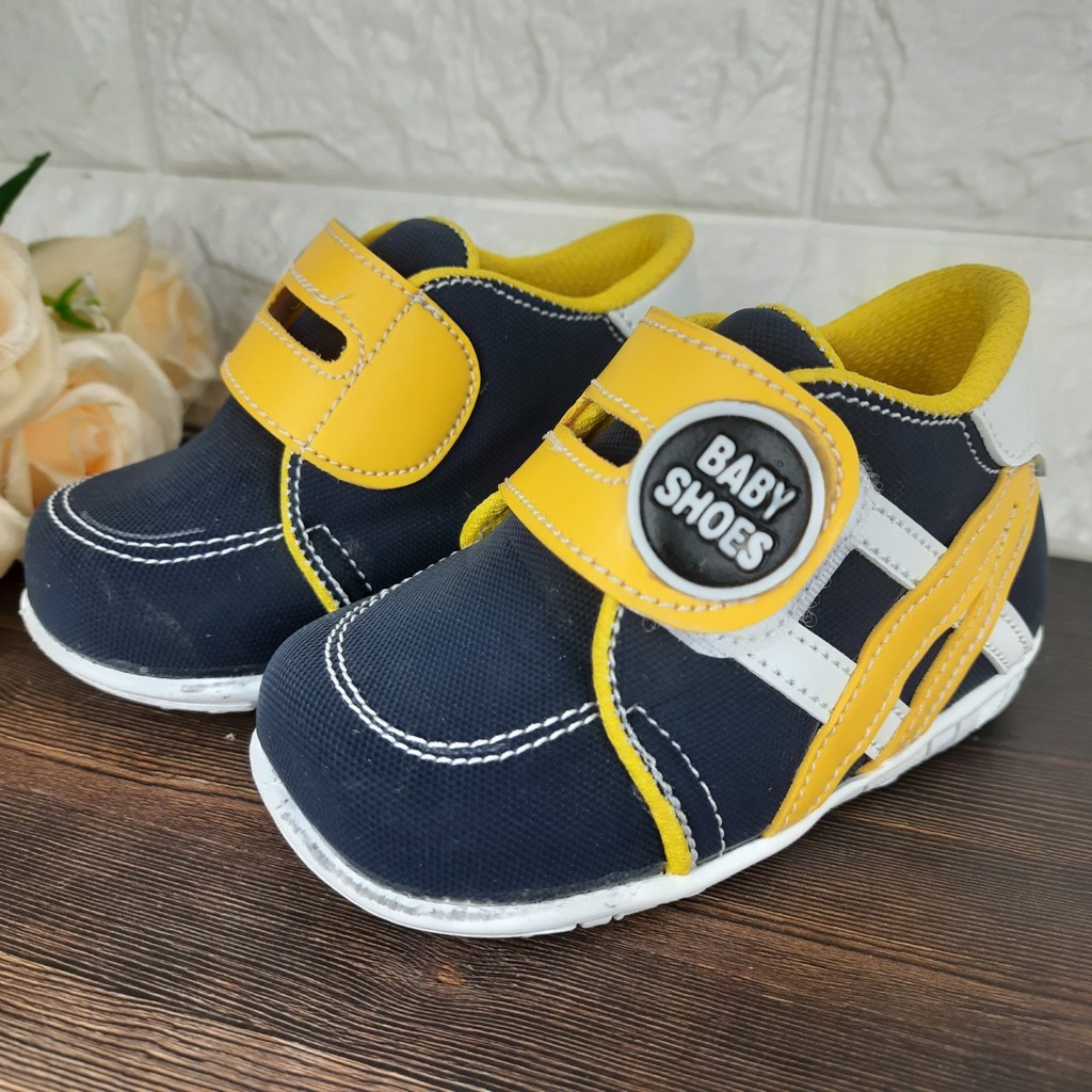 [TAMAN SEPATUKU] SEPATU TRENDY MURAH SNEAKER GARIS BABY SHOES 1-3 TAHUN SOL BUNYI CIT CIT GAX01