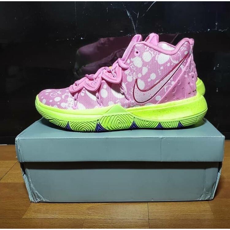  SEPATU  BASKET  ANAK DEWASA NIKE KYRIE  5  PATRICK STARS PINK 