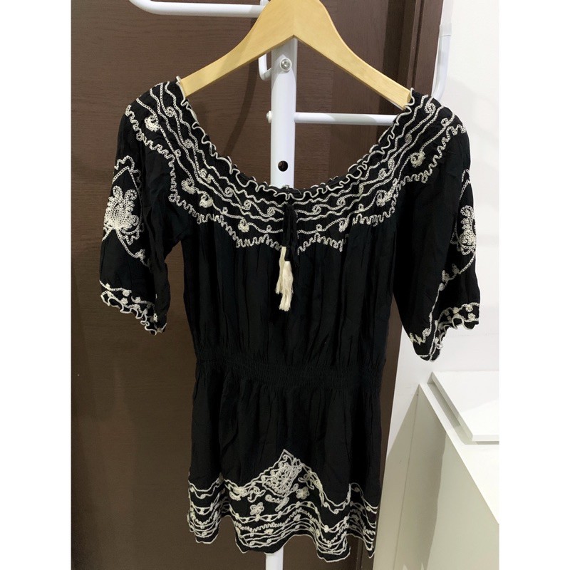 Tunik Blouse Hitam Putih Etnik