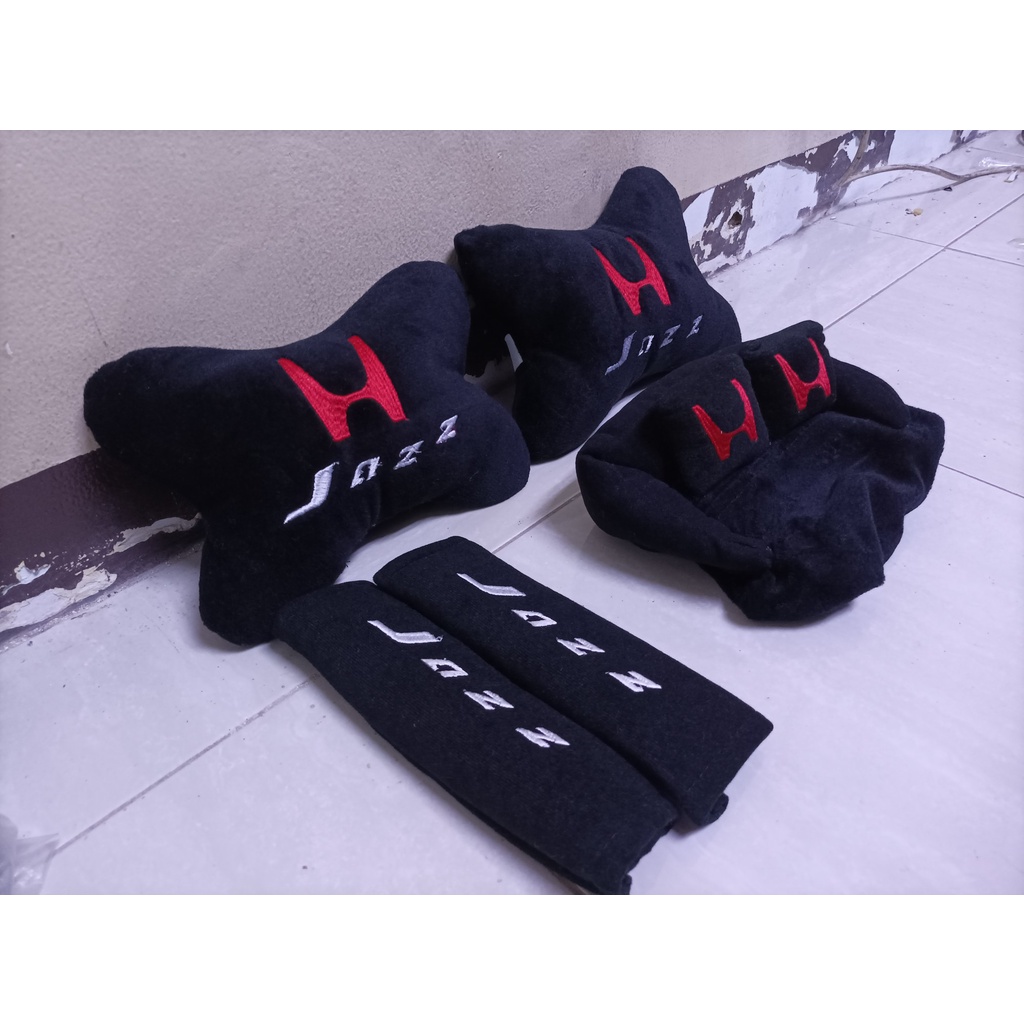 Bantal Mobil JAZZ HITAM 3in1 CarSet Sandaran Kepala Leher Headrest Jazz Hitam