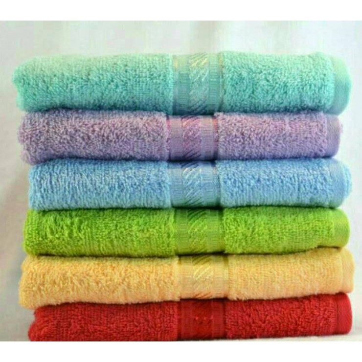 Handuk Mandi Merah Putih Jumbo Tanggung uk 60x120 motif random MURAH GROSIR