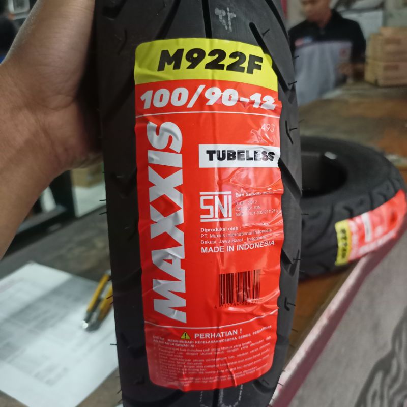 BAN LUAR DEPAN RING 12 MAXXIS 100/90-12 M922F