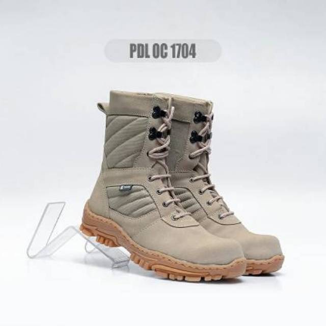 Sepatu Delta Pdl kulit