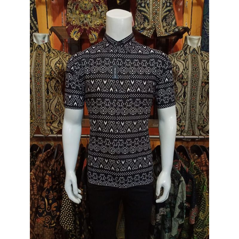 Batik Pria / Batik Pria Lengan Pendek / Baju Batik Pria / Baju Batik Pria Lengan Pendek / Batik Pria modern / Kemeja Batik Pria Lengan Pendek