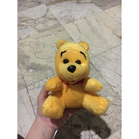 Boneka Winnie the Pooh / Boneka Pooh Pita Merah Ukuran Kecil 15cm
