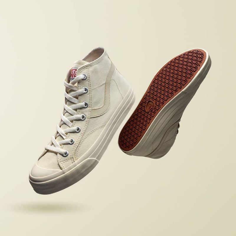 Sepatu Ventela Public Cream High 100% Original
