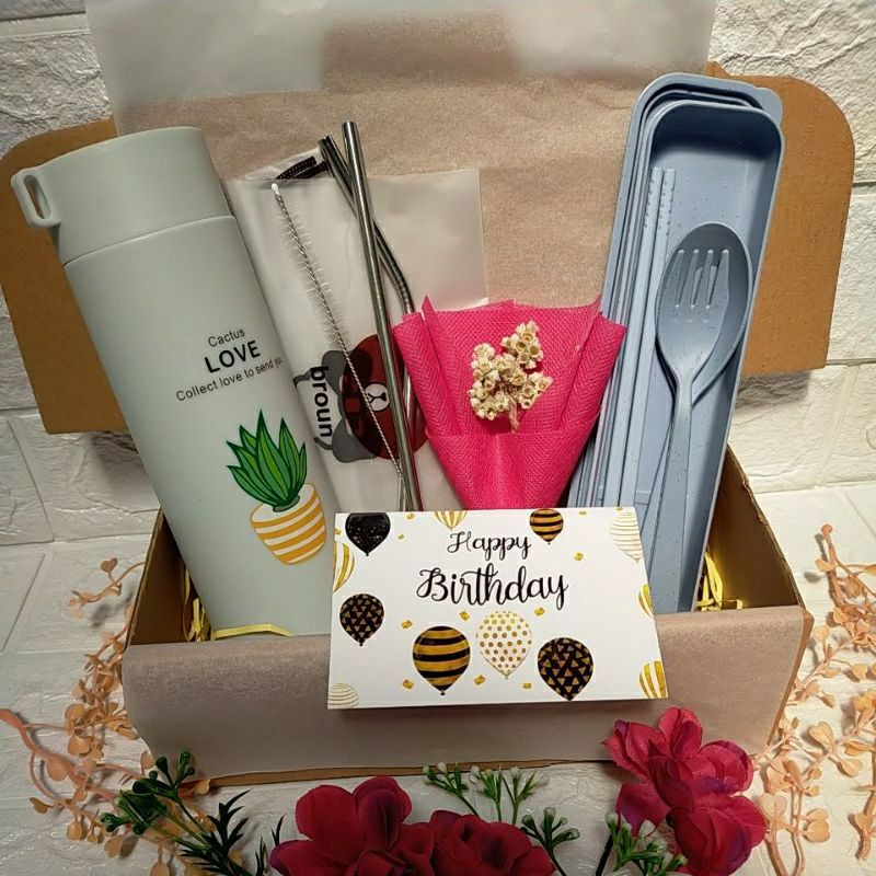 Hampers Wisuda Hampers Ulang Tahun Hampers Ultah Kado Wisuda Kado Ultah Kado Ulang Tahun Hampers Murah Kado Murah Hadiah Murah Hampers tumbler Kado Cewek Hampers Cewek Kado Valentine Hampers Valentine Gift Box Birthday Gift Hampers Wanita Kado Wanita