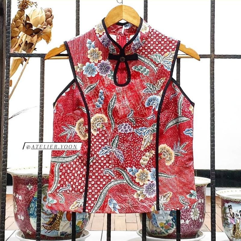 Top halter batik