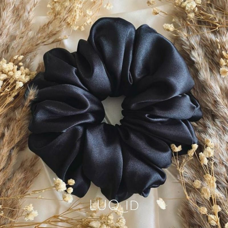 (NEW) Scrunchie Velvet by LUQ ID / Black Scrunchie / Ikat Rambut / Ikat Rambut Cepot / Ikat Rambut H