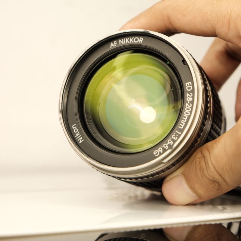Lensa wide Nikon full frame nikkor 28-200mm AF G cocok untuk nikon DF D800 D750 D610