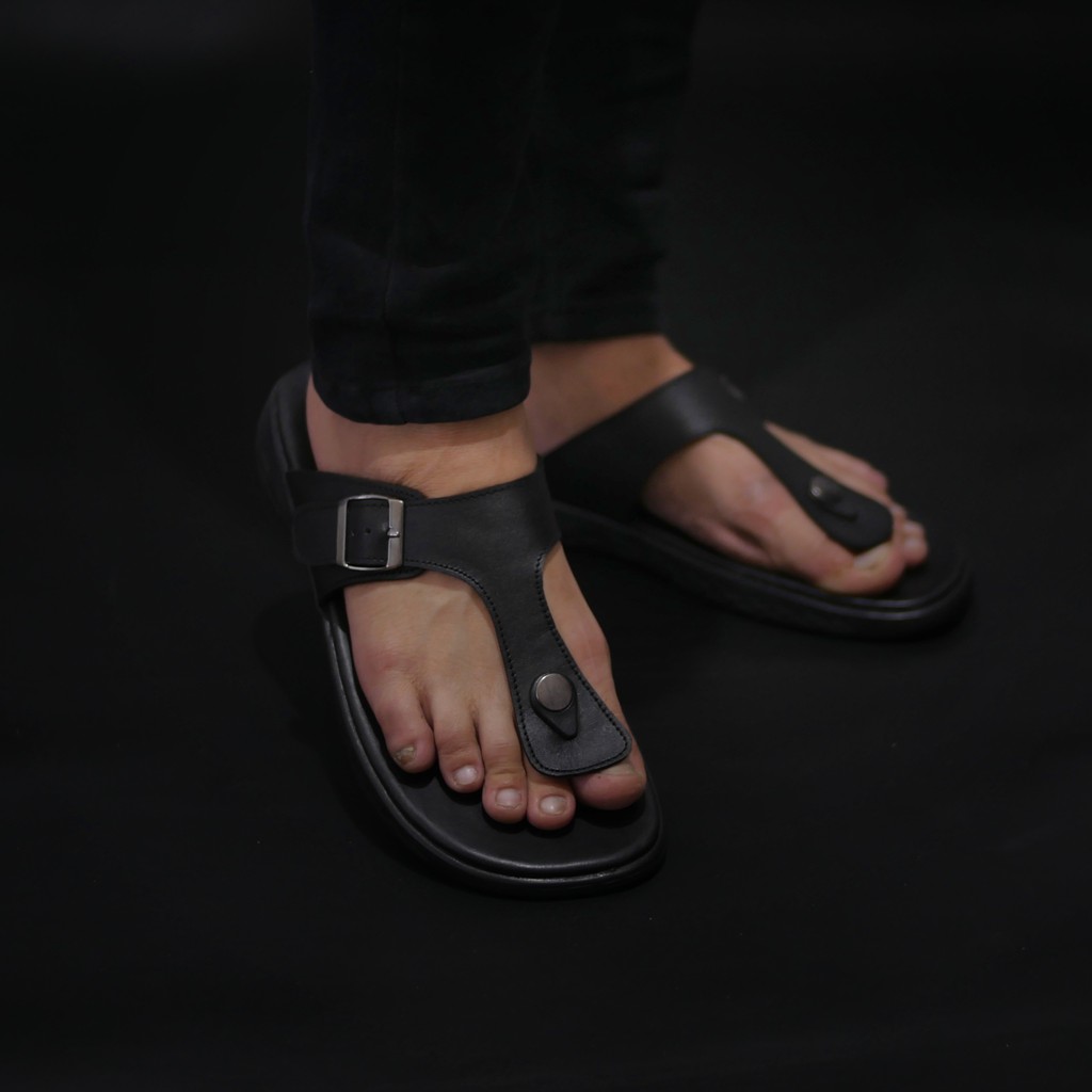 Munso Black | Sendal Jepit Kulit Original Santai Kasual Pria Cowok Sandal Footwear | FORIND x Greata