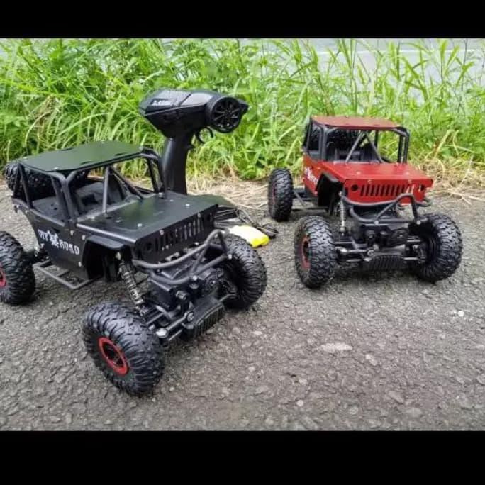 TERJAMIN AMAN Rc car jeep army bahan metal alloy besi 4wd 2.4gHz 4x4 rc diecast jeep