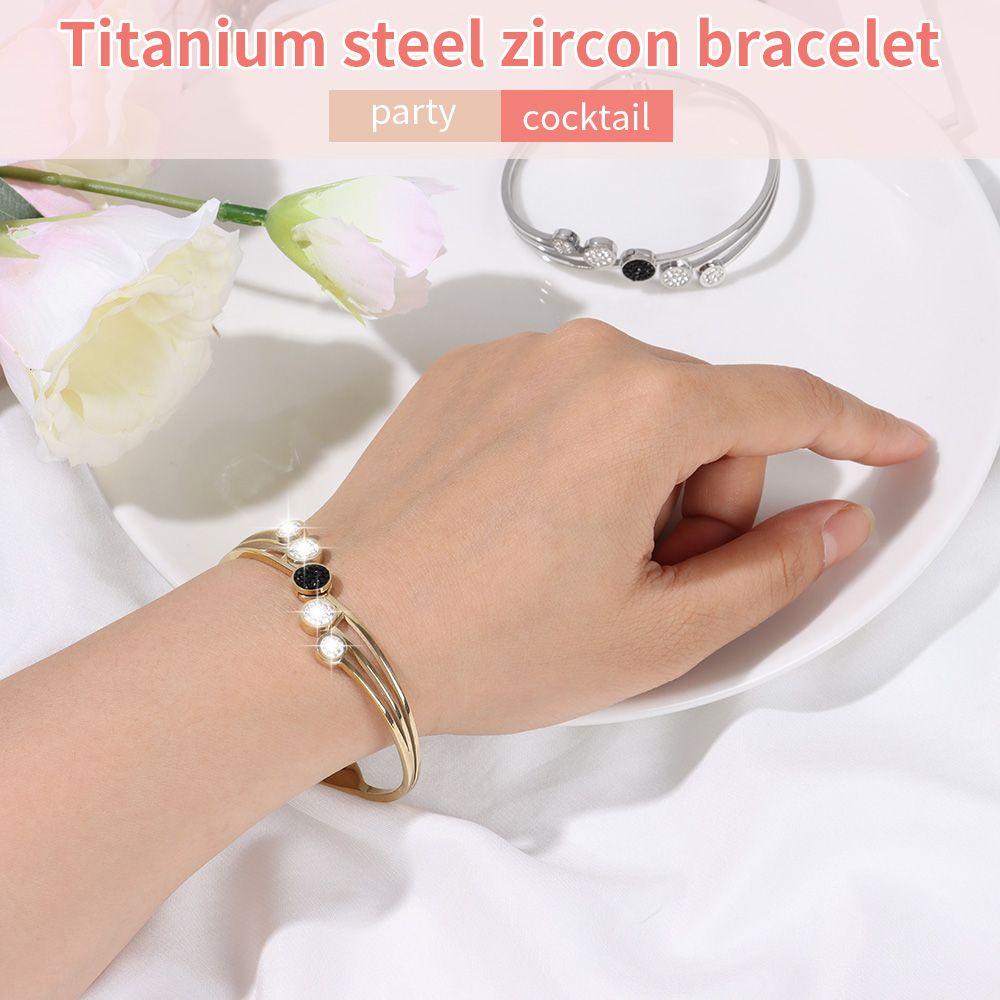 Lily Titanium Steel Zircon Oval Bangle Perhiasan Aksesoris Wanita Gadis Titanium Steel Memutar Gelang