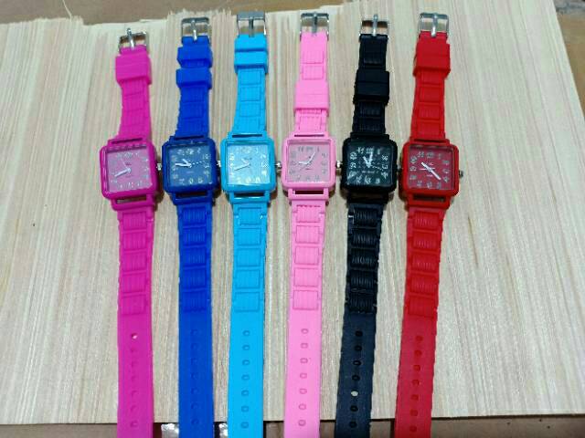 Cod Bayar Ditempat Jam Tangan Pria/Wanita Q&amp;Q Kotak Angka / Ready 6 Warna