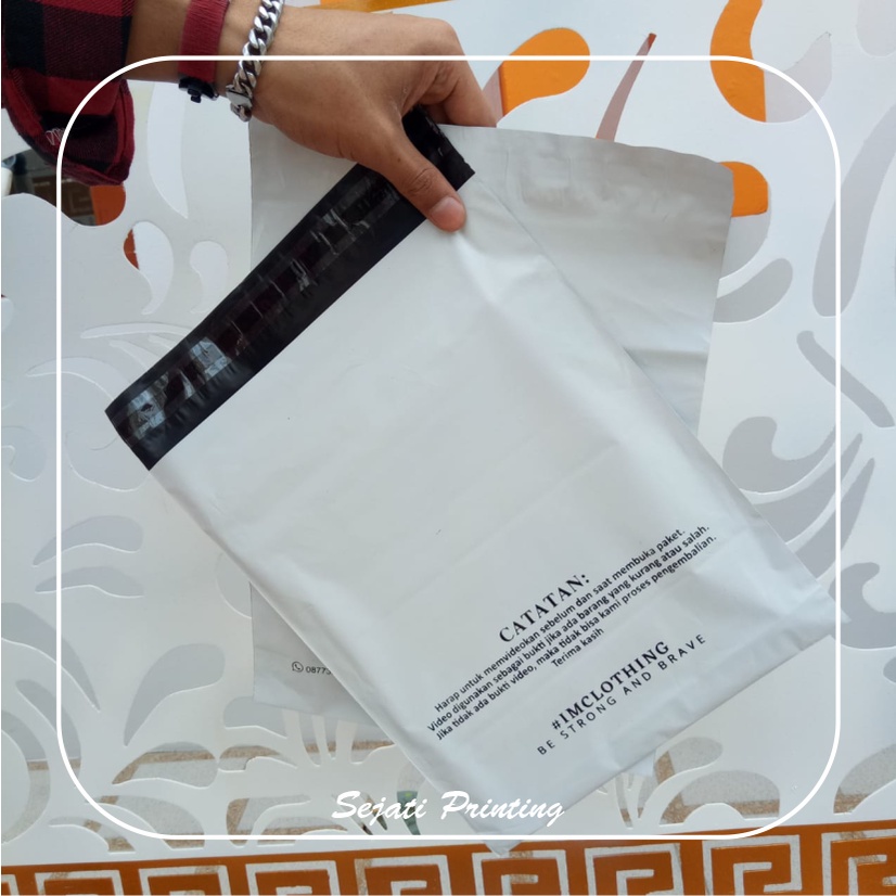 

Sablon Plastik POLYMAILER PUTIH 20x30cm Harga Order 100 Lembar, FREE DESAIN - SEJATIPRINTING