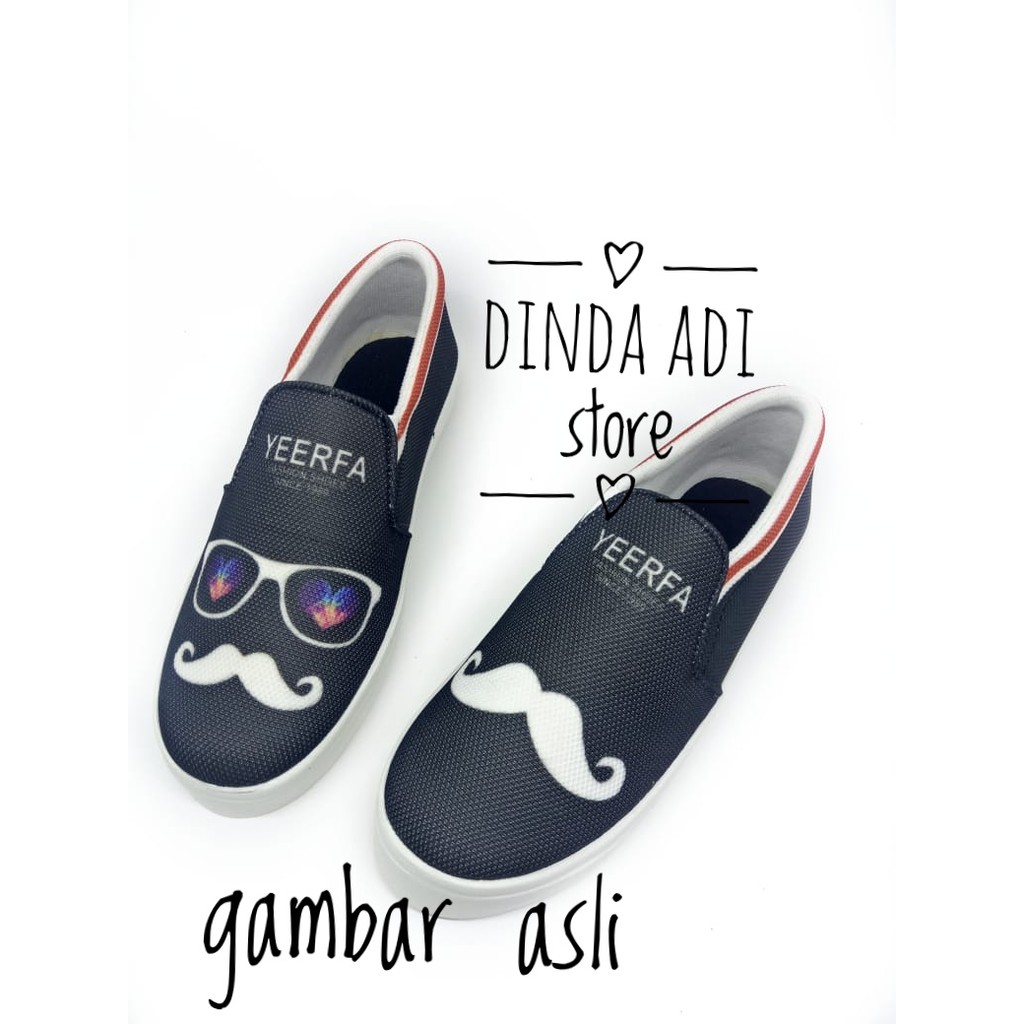 DINDA SEPATU WANITA SLIP ON KUMIS PRINTING BEST SELLER MURAH - HITAM