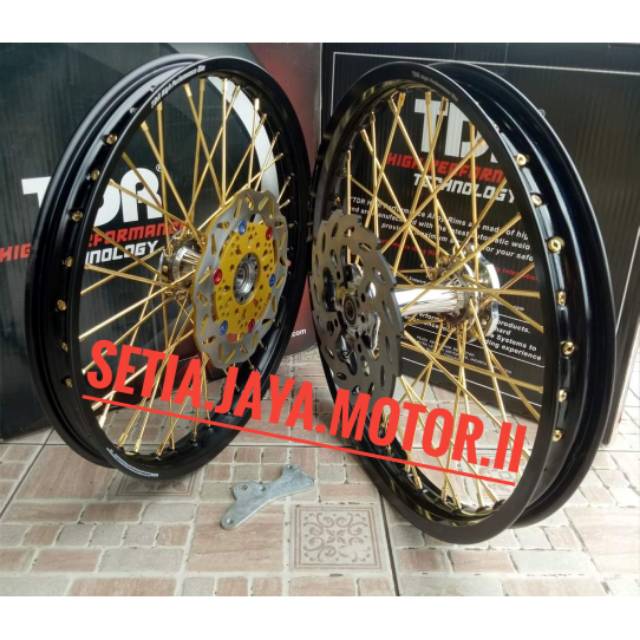 Sepaket Velg TK ori tromol becak depan belakang.Jupiter mx.satria fu.sonic 150.Supra 125 1set