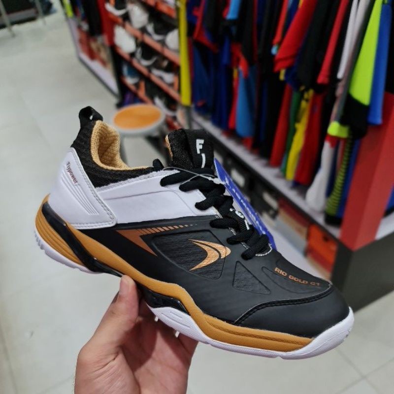sepatu badminton flypower rio gold C1